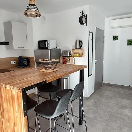 아파트 A Casetta 204 세르비온